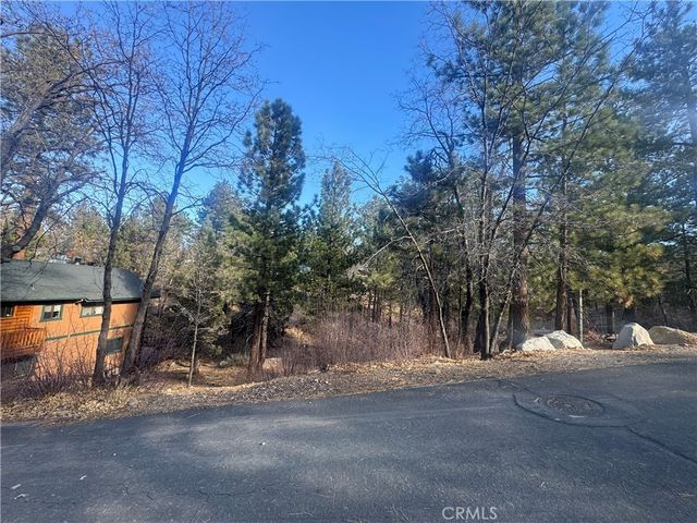 899 Kern Avenue, Sugarloaf, CA 92386