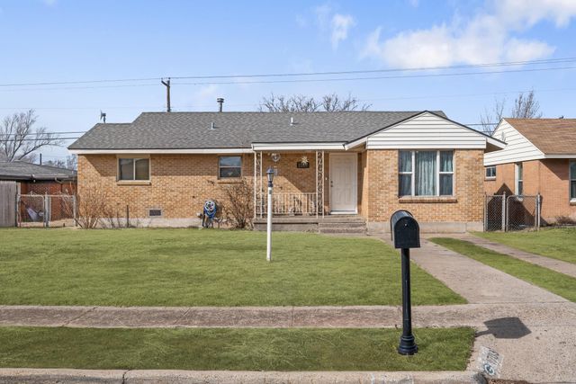 1703 Takewell Street, Borger, TX 79007