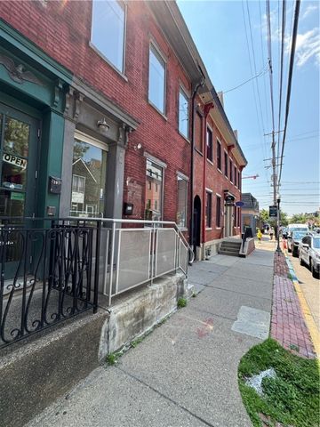 209 S Craig, Oakland, PA 15213