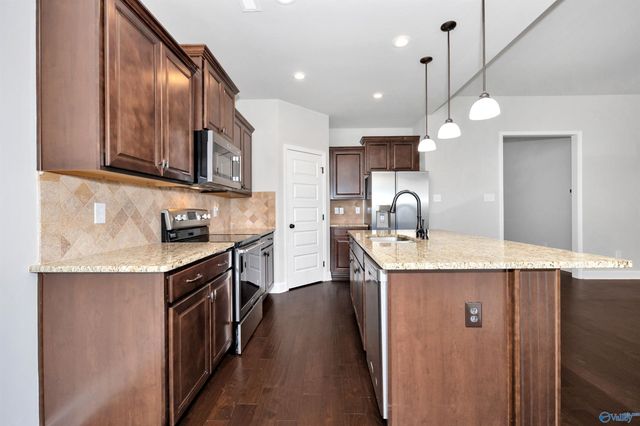 27290 Dieken Drive, Athens, AL 35613