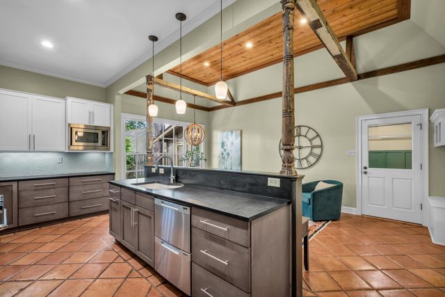 99 RED ACRES PL, Memphis, TN 38111