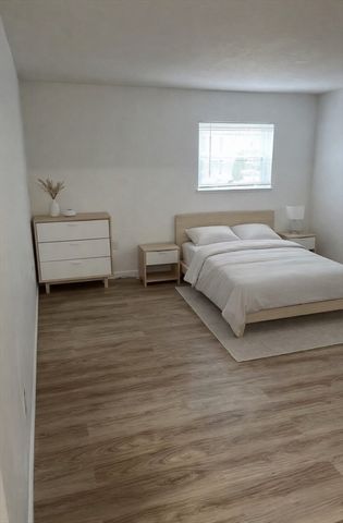 31 Vine St 37, Weymouth, MA 02188