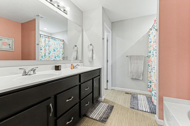 919 Darlington Creek Drive, Alexandria, KY 41001