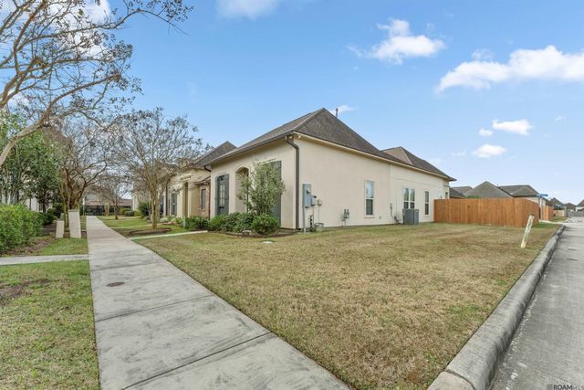 14406 Villa Carre Dr, Baton Rouge, LA 70810