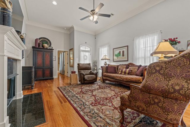 14406 Villa Carre Dr, Baton Rouge, LA 70810