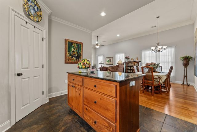 14406 Villa Carre Dr, Baton Rouge, LA 70810