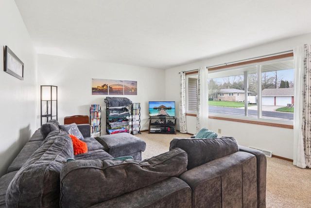 917 Kriedeman Drive, Stoughton, WI 53589