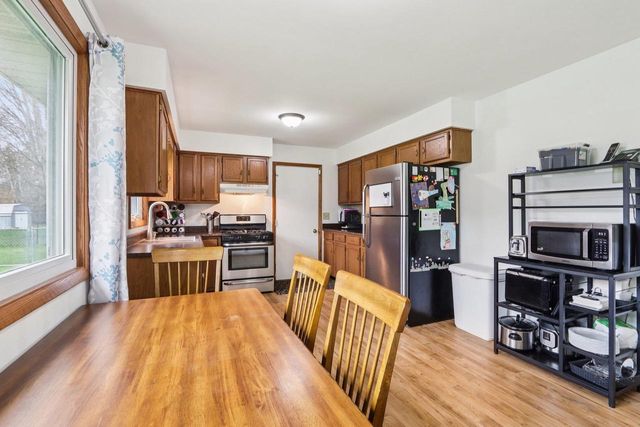 917 Kriedeman Drive, Stoughton, WI 53589