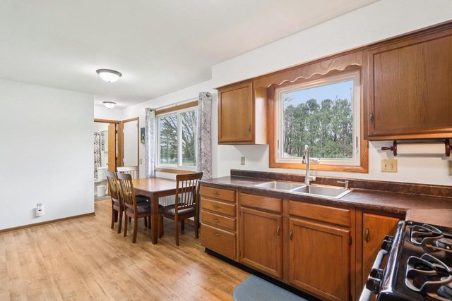 917 Kriedeman Drive, Stoughton, WI 53589