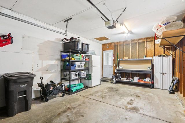917 Kriedeman Drive, Stoughton, WI 53589