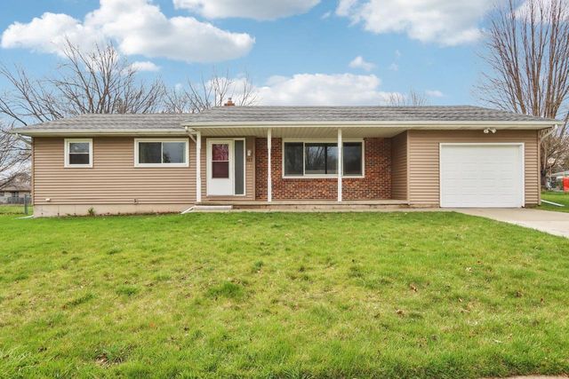 917 Kriedeman Drive, Stoughton, WI 53589