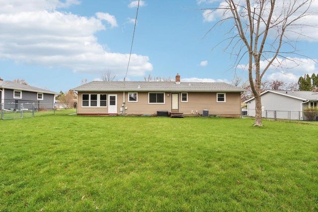 917 Kriedeman Drive, Stoughton, WI 53589