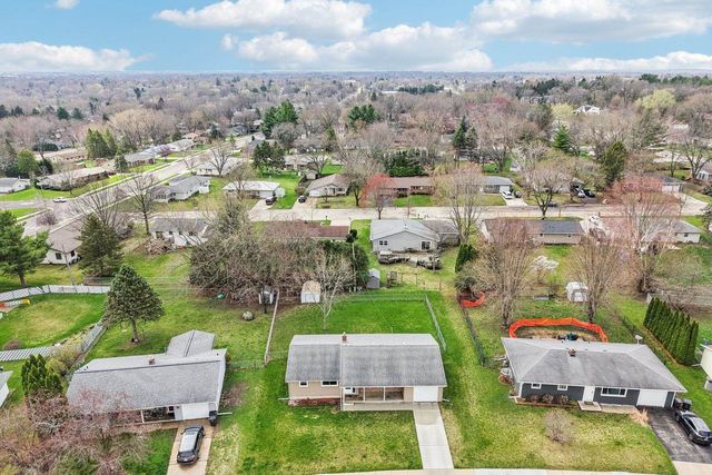917 Kriedeman Drive, Stoughton, WI 53589