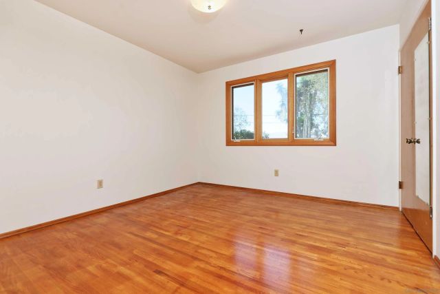 6381 Castejon, La Jolla, CA 92037