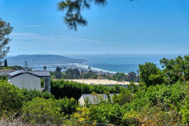 6381 Castejon, La Jolla, CA 92037