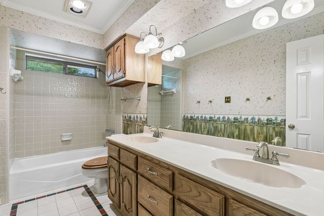 1714 Blain Drive, Rowlett, TX 75088