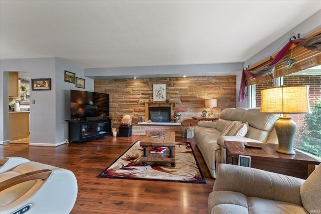 52117 Tammy Drive, Granger, IN 46530