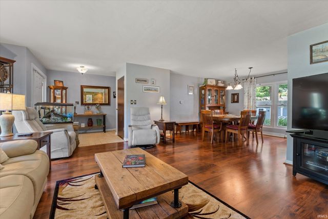 52117 Tammy Drive, Granger, IN 46530