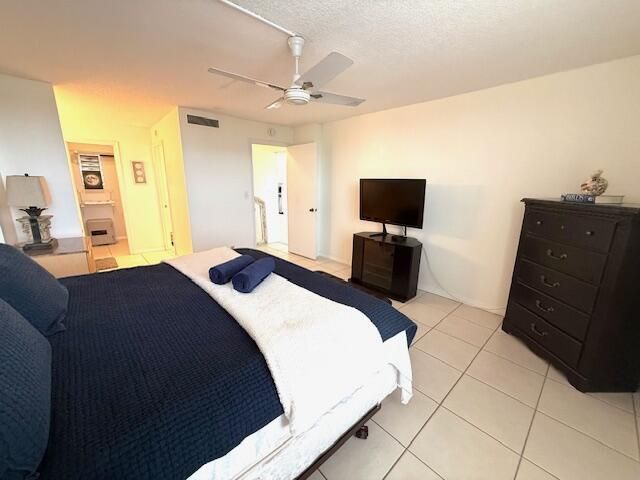 4 Royal Palm Way 601, Boca Raton, FL 33432