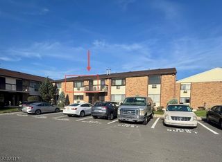 528 Cricket Ln, Woodbridge Twp., NJ 07095