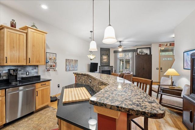 9368 Old Sauk Road, Middleton, WI 53562