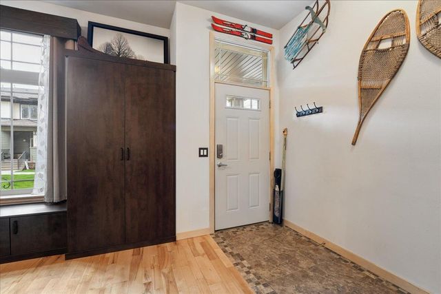 9368 Old Sauk Road, Middleton, WI 53562