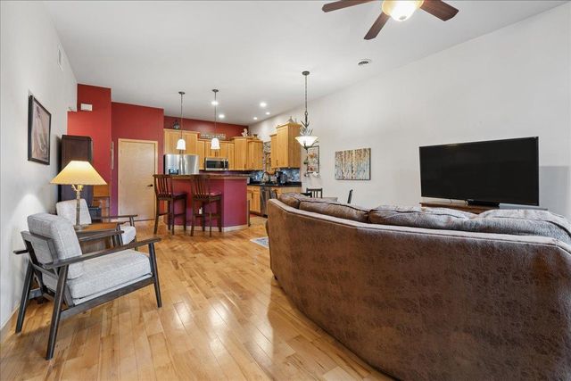 9368 Old Sauk Road, Middleton, WI 53562