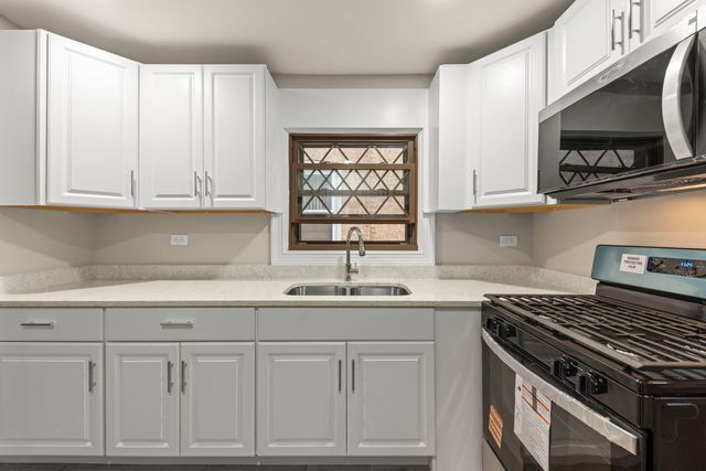 5817 W 64th Street, Chicago, IL 60638