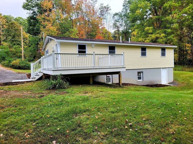 389 Breakneck Rd, Southbridge, MA 01550