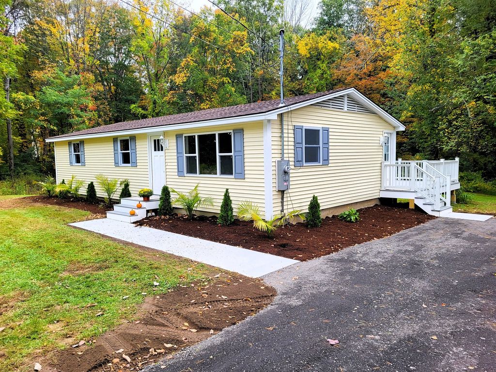 389 Breakneck Rd, Southbridge, MA 01550