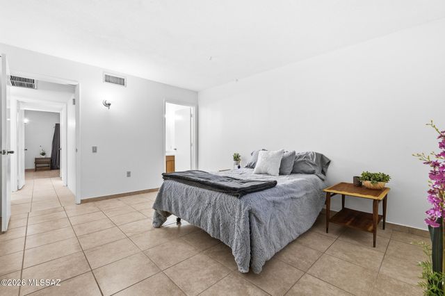 1116 S Alpine Circle, Green Valley, AZ 85614