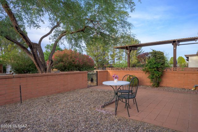 1116 S Alpine Circle, Green Valley, AZ 85614
