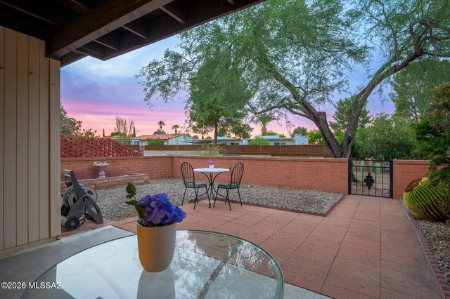1116 S Alpine Circle, Green Valley, AZ 85614
