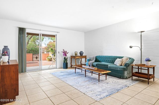 1116 S Alpine Circle, Green Valley, AZ 85614