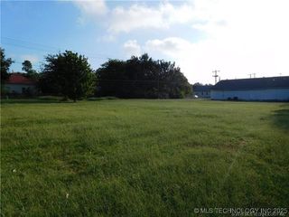 903 E Wyandotte Avenue, Mcalester, OK 74501