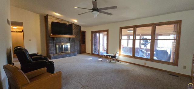 9020 SW Wanamaker Rd, Wakarusa, KS 66546