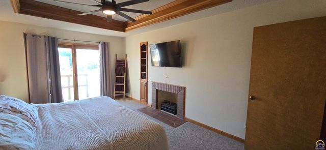 9020 SW Wanamaker Rd, Wakarusa, KS 66546