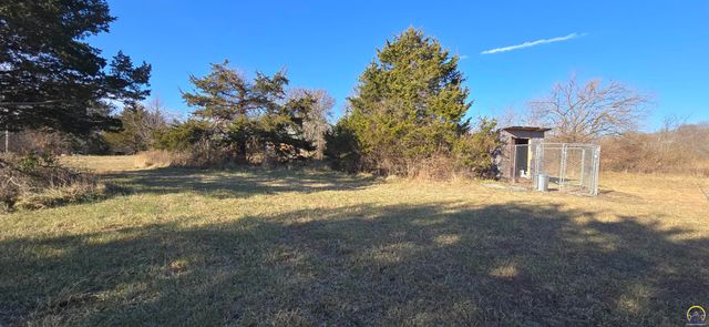 9020 SW Wanamaker Rd, Wakarusa, KS 66546