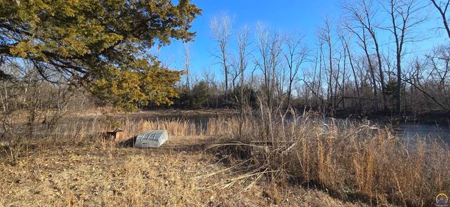 9020 SW Wanamaker Rd, Wakarusa, KS 66546