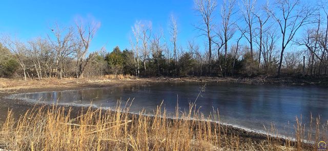 9020 SW Wanamaker Rd, Wakarusa, KS 66546