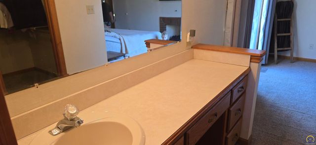 9020 SW Wanamaker Rd, Wakarusa, KS 66546