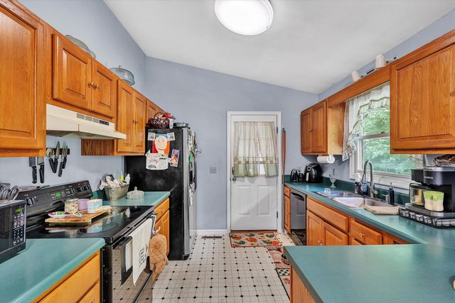 1550 Vernon LN, Blue Ridge, VA 24064