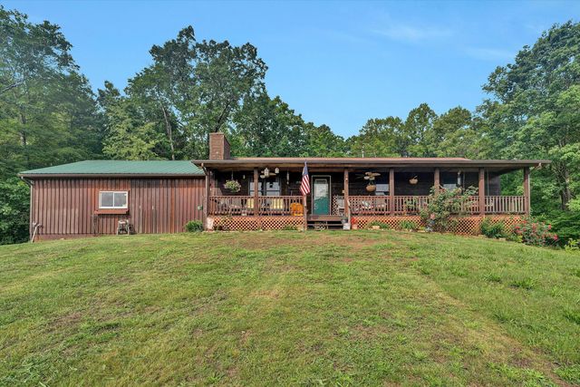 1550 Vernon LN, Blue Ridge, VA 24064