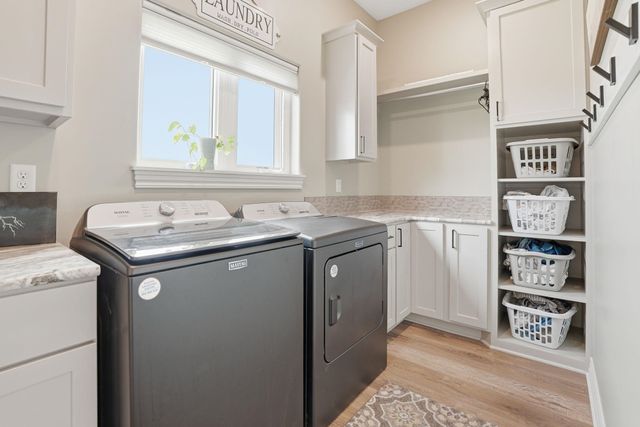 106 S Estes St, Garden Plain, KS 67050