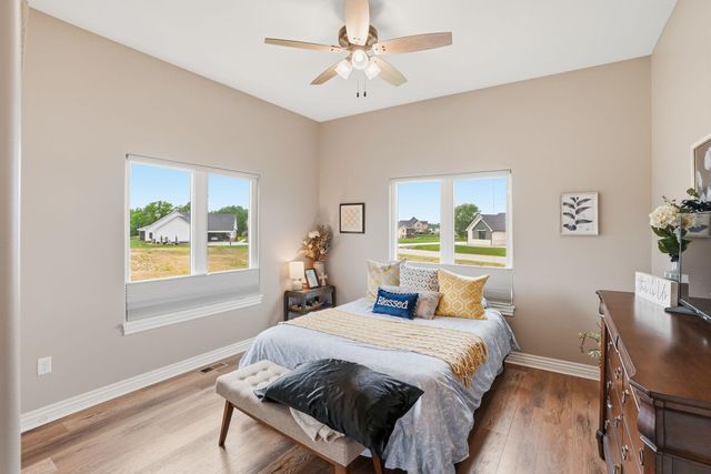 106 S Estes St, Garden Plain, KS 67050