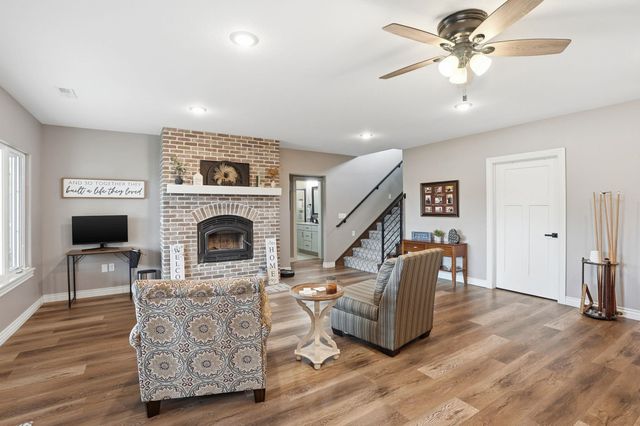 106 S Estes St, Garden Plain, KS 67050