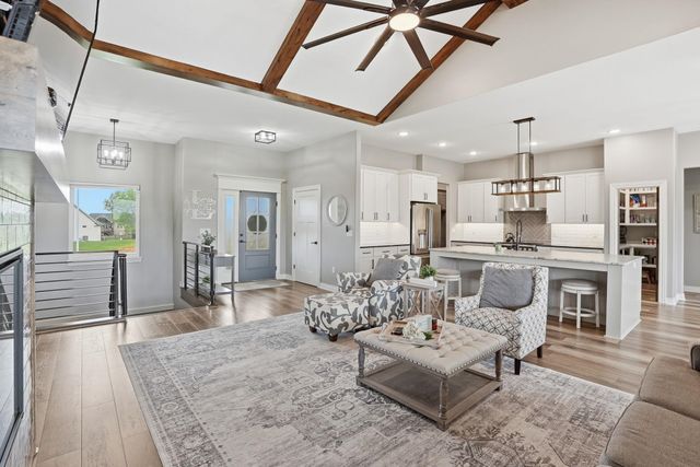 106 S Estes St, Garden Plain, KS 67050