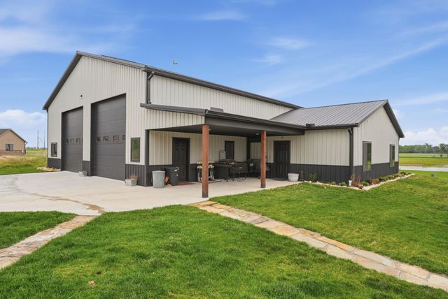 106 S Estes St, Garden Plain, KS 67050