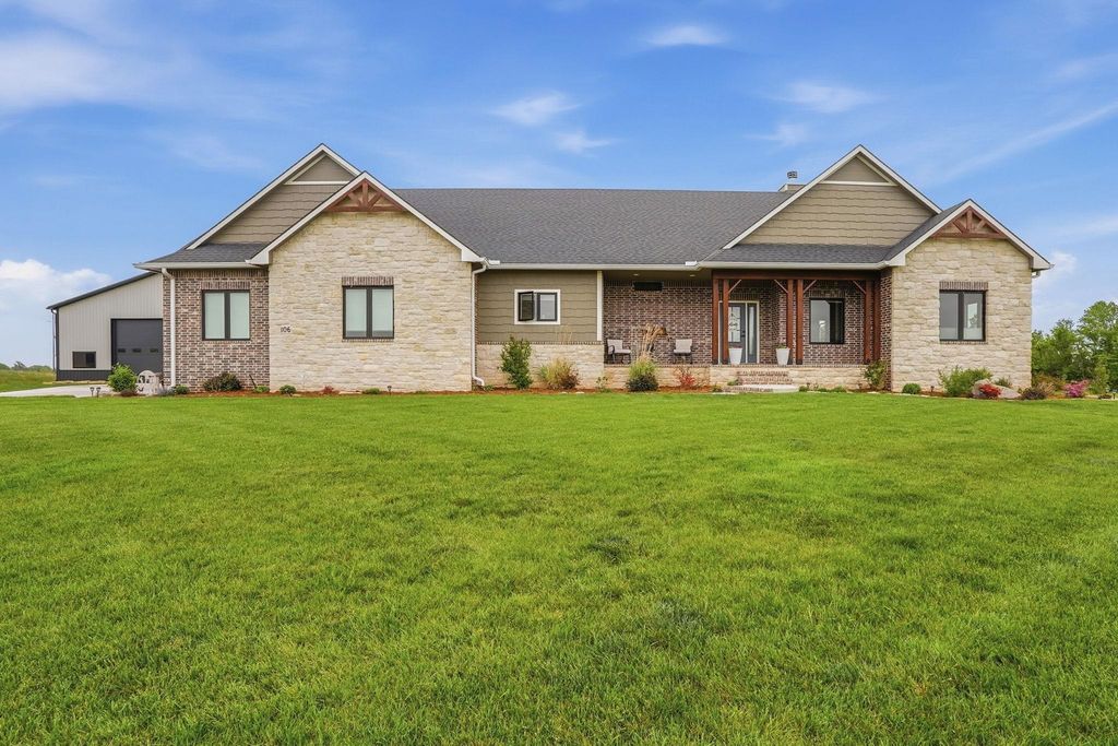 106 S Estes St, Garden Plain, KS 67050