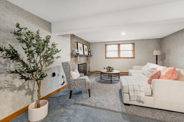 74 Ryder Rd, Weymouth, MA 02190